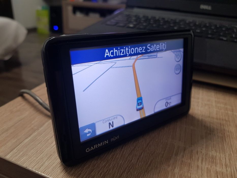 GPS Garmin Nüvi 1390T, ca nou, estetic si tehnic 10/10, full accesorii