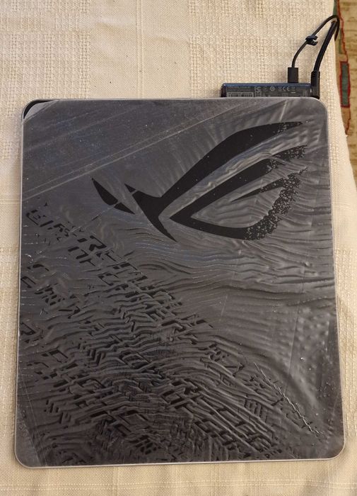|OFERTA UNICA| Mousepad ASUS ROG Balteus, incarcare wireless QI