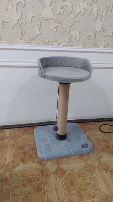 Когтеточка кошек. Лежанка для кошки. Зоодомики