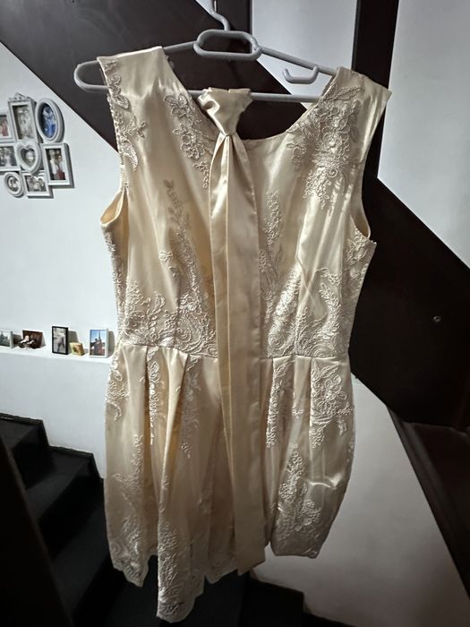 Rochie ocazie culoare crem