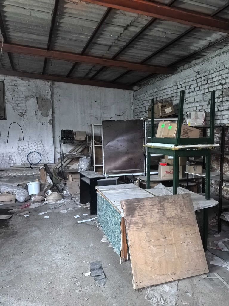 Дава се под наем Промишлена сграда в Русе, Център - 60 кв.м за 306 € - Снимка #1