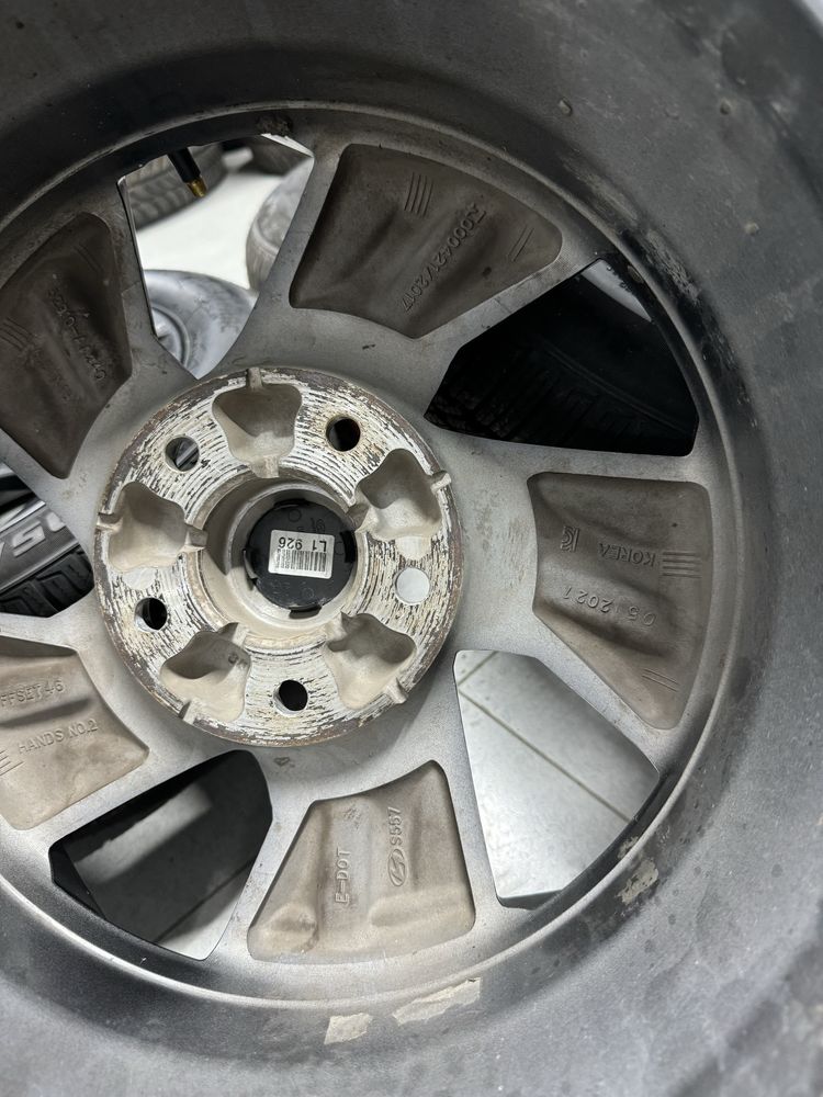 Диски с шинами Huyndai Elantra R16