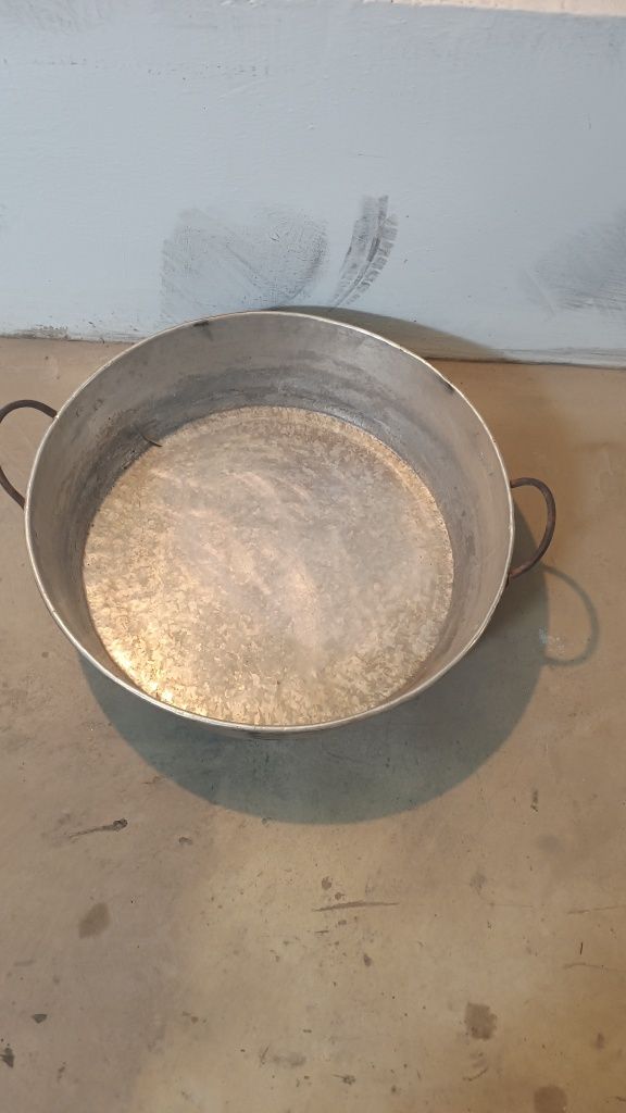Продавам голяма стара калайдисана медна/бакърена каравана 63см / 18см