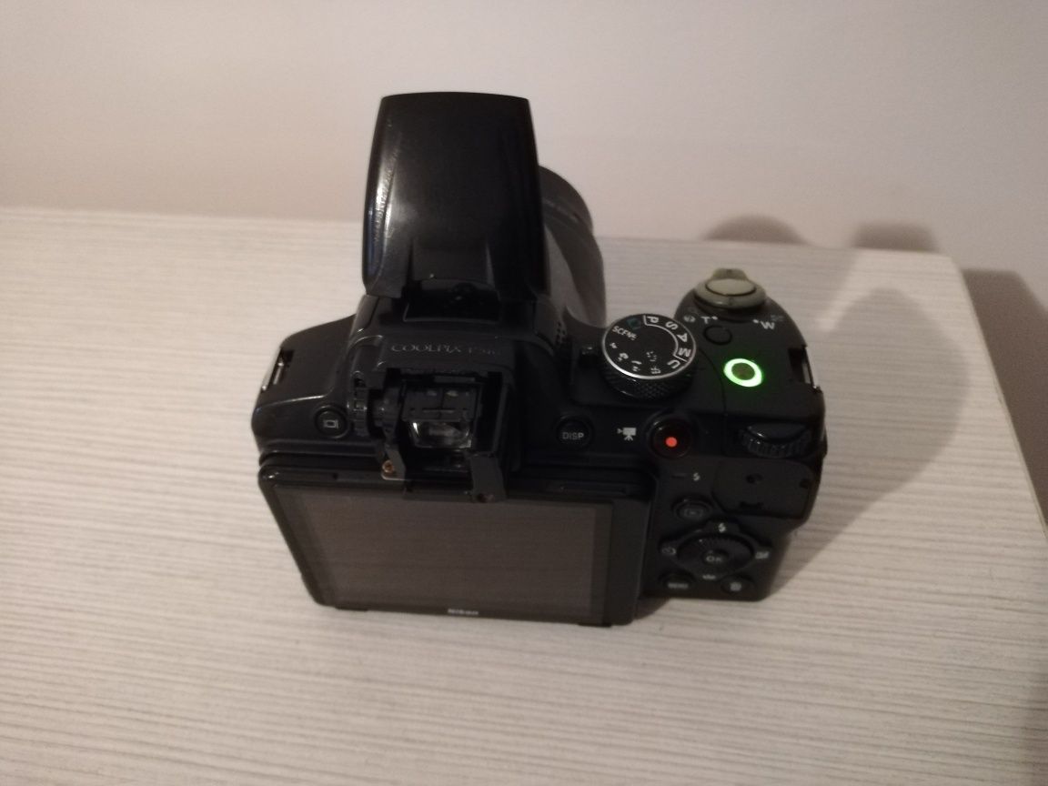 Nikon Coolpix P510 Zoom optic 42X, Funcțional dar cu câteva Defecte