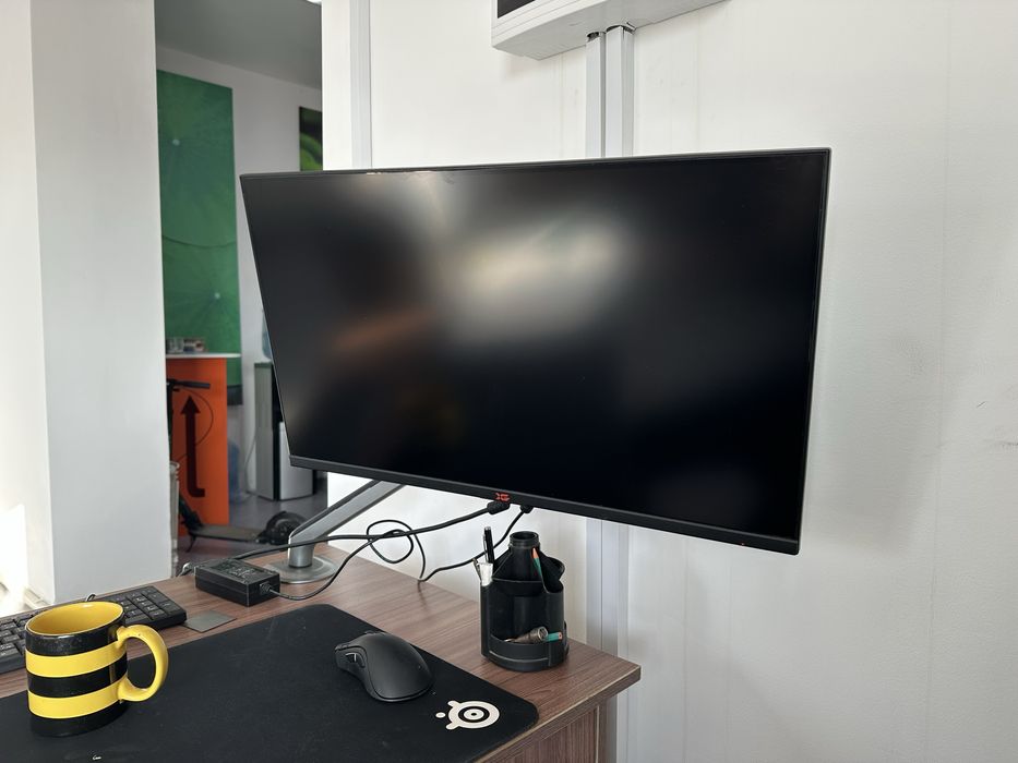 кронштейн для монитора