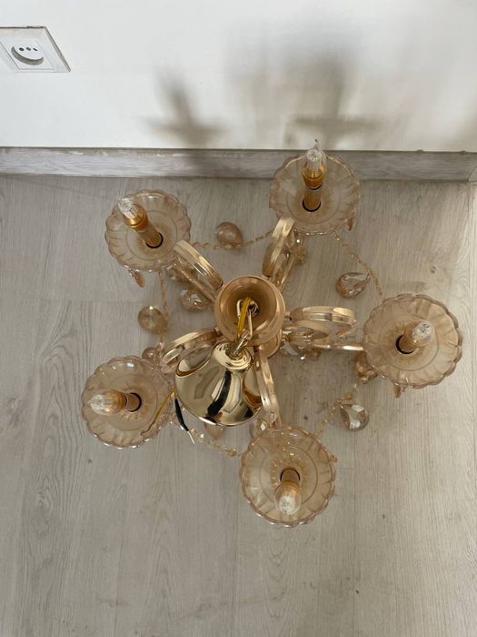 Люстры новые разные