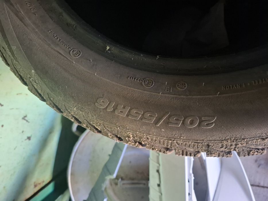 Шины  зимние на р 16