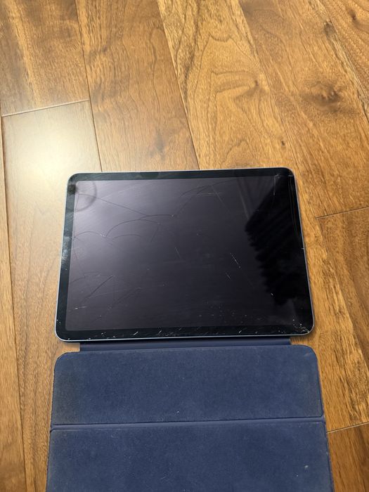 Ipad air 5. 64gb синий