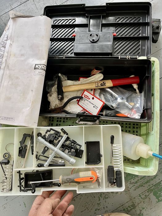 Kyosho DBX бъги с дистанционно, 4х4 с нитро