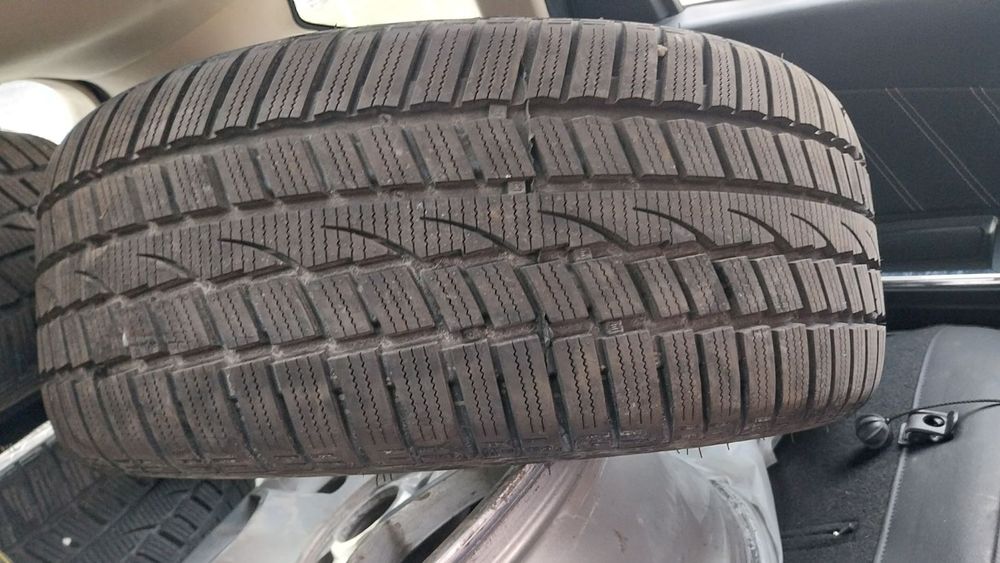 4 броя зимни гуми WINDFORCE 225/40 R18