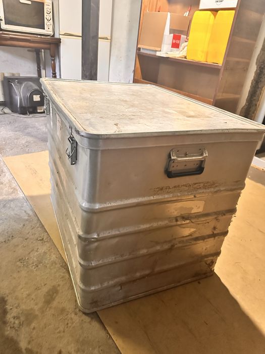 Ящик алюминивый