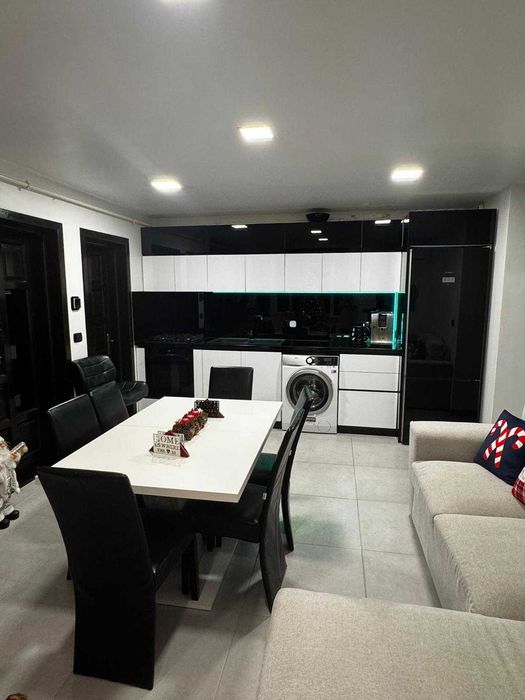 Apartament ultra modern,se vinde cu tot ce este inauntru.