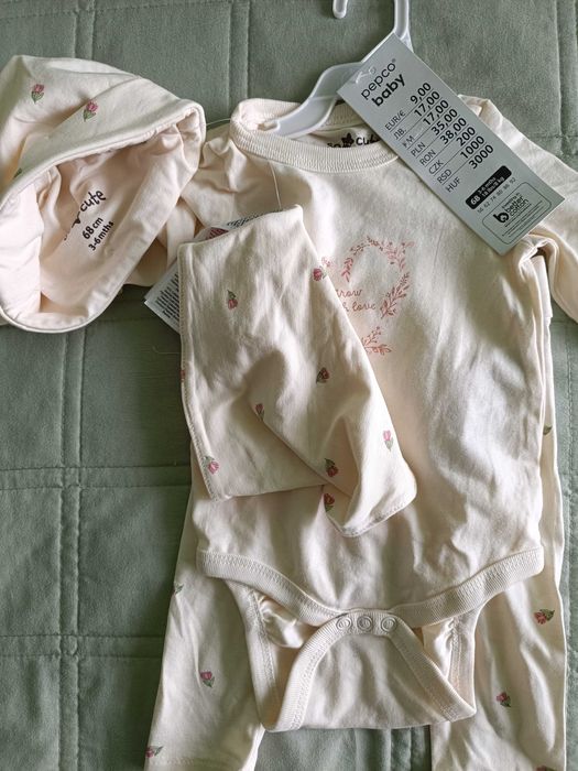 Комплект за бебе с шапка 68 размер