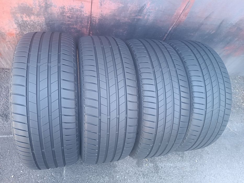 215/45/17 Bridgestone