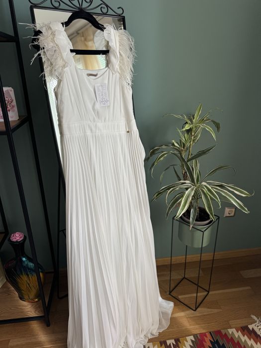 НОВА бяла дълга рокля