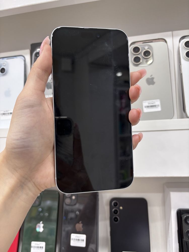 Продается iP 15 PLUS 256 GB Blue 100%
