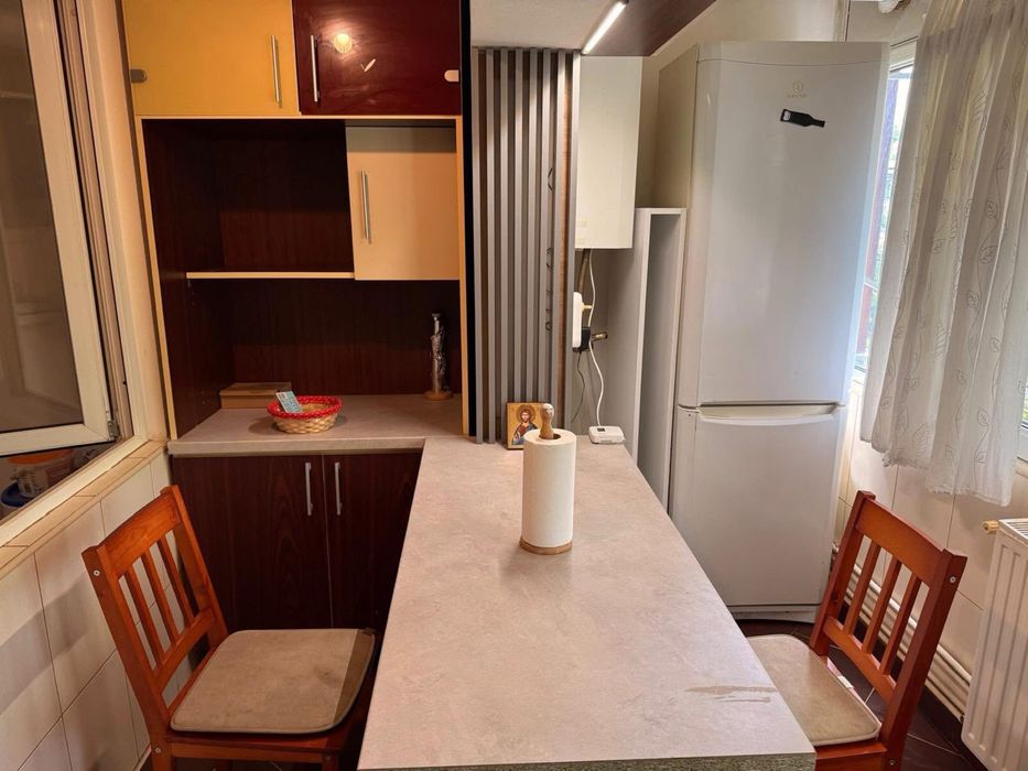 Apartament cu 2 camere de inchiriat
