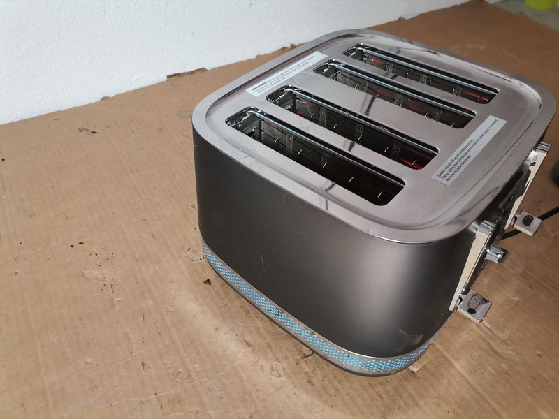 Тостер - Morphy richards 1500 - 1800 W