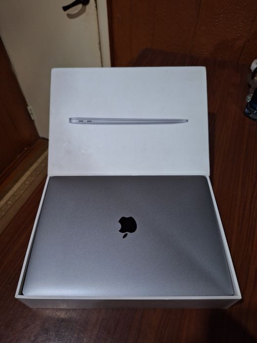 Недорого! MacBook Air Core i5 8/128GB за 310 у.е!