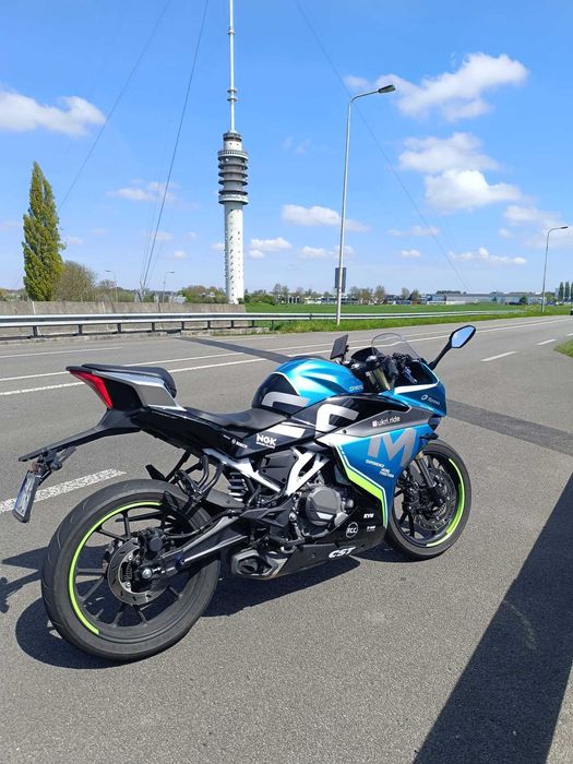 Cfmoto 300sr 2022  cat A2  NU (kawasaki bmw honda yamaha}
