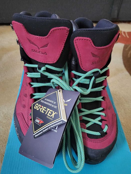 Ghete Salewa noi nr 38,5