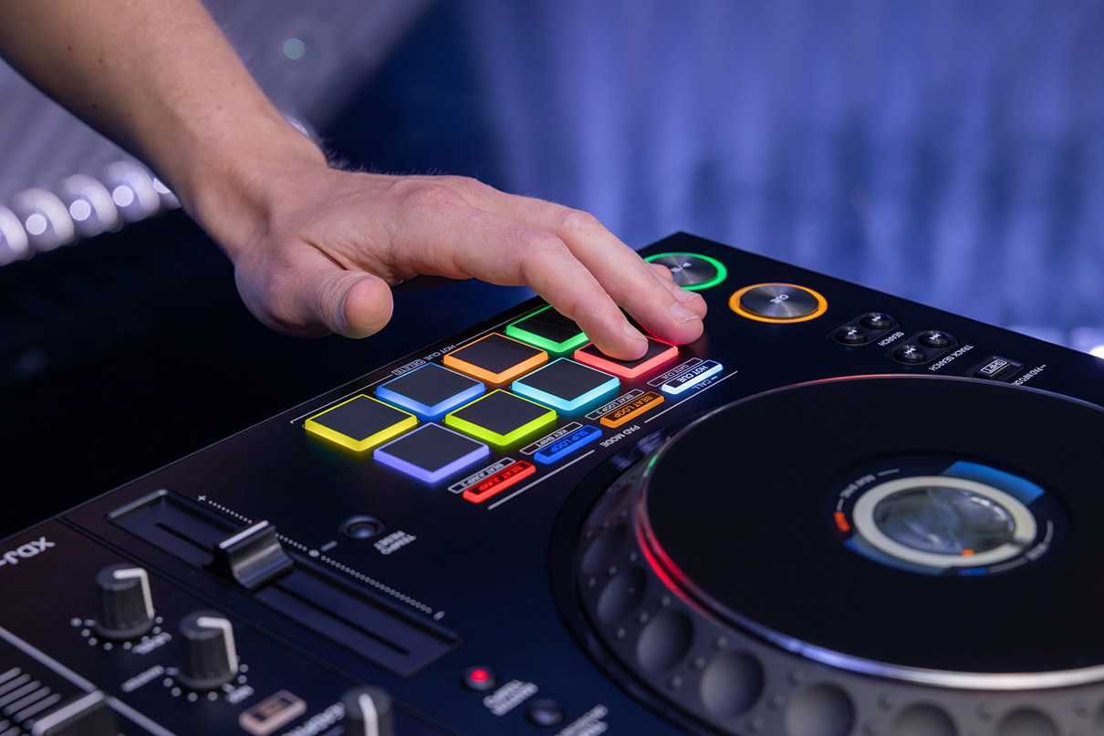 DJ от Last Media – музыка, которая заставит всех танцевать!