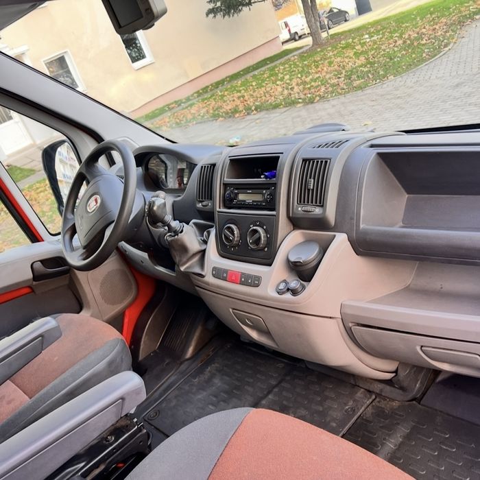 Fiat ducato Vand/schimb cu ceva mai mic cu locuri