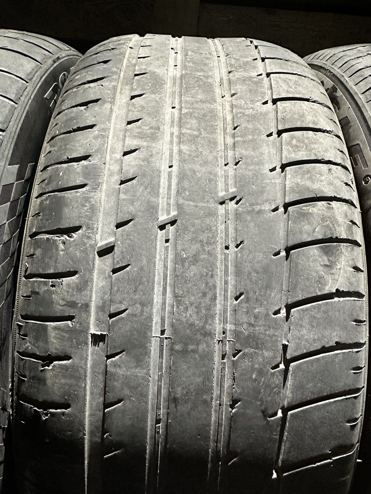 Шины 215/50R17