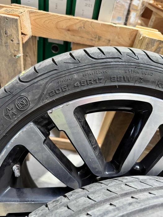 Set 4x Goodyear Eagle F1 205/45R17 runflat Mini/BMW