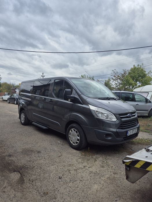 Ford tranzit custom 2017 8+1