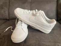 Нови мъжки маратонки Nike Court Royale 45.5