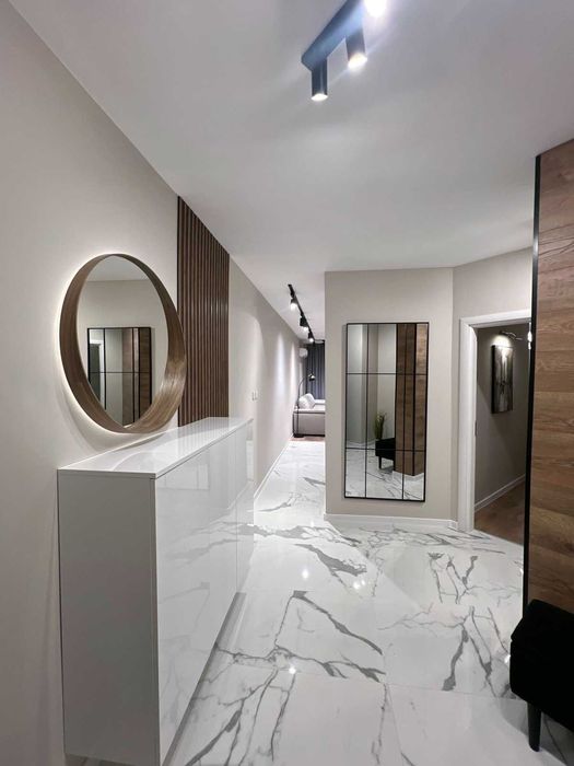 Продава се Тристаен апартамент в Пловдив, Кючук Париж - 106 кв.м за 1593 €/кв.м - Снимка #1