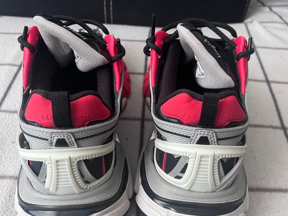 Balenciaga track 2
