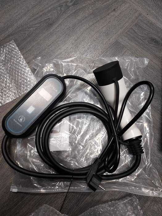 Statie incarcare pentru auto EV si Hibrid Plug-In 3.5kW 16A TYPE 2