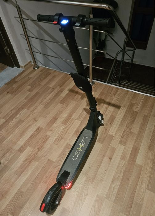 Vând trotineta electrica