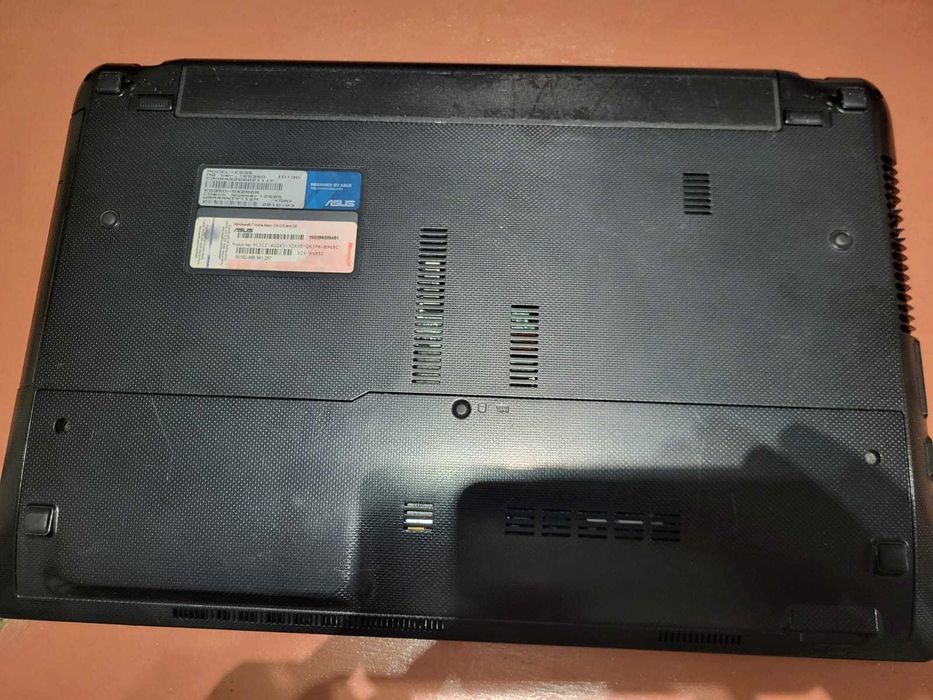 Asus K53SD 15.6" Core i5-2450M 2.5Ghz 8Gb DDR3 240Gb SSD Video GF610M