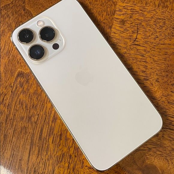 iPhone 13 Pro Max Gold