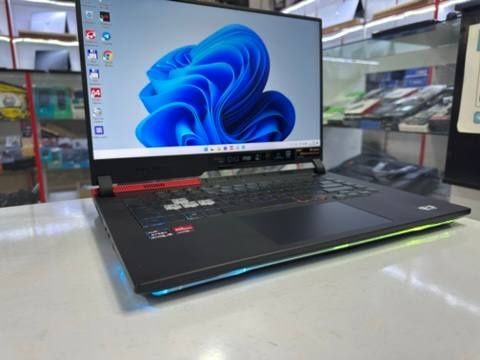 Asus Rog Strix ryzen 9-5900HX 16/512 SSD RX6800M-12GB