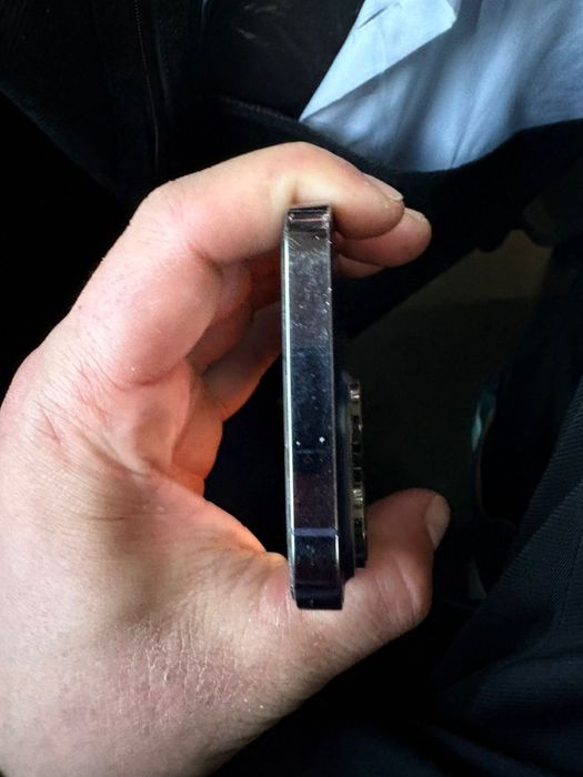 Айфон 14 про с гарантией без коропка