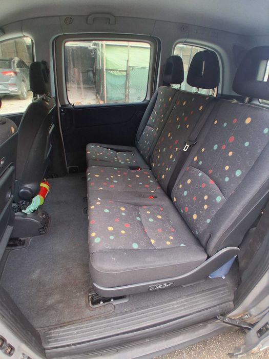 Мерцедес Ванео ван