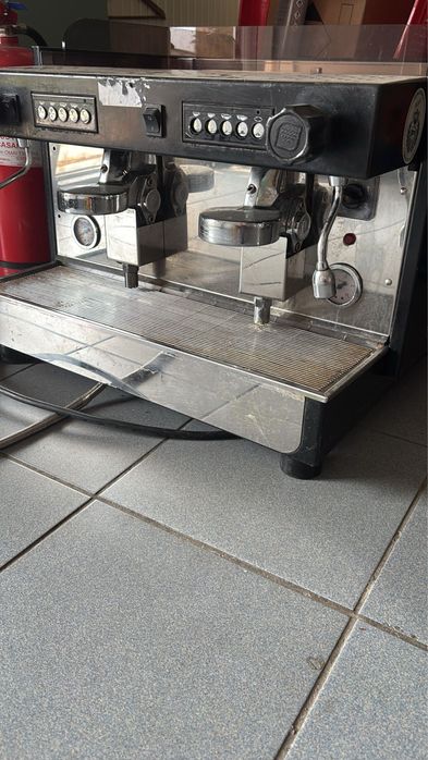 Vand espressor 2 grupuri