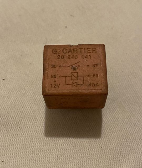 Releu 20240041 Dacia Logan prima generatie