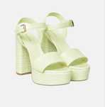 Сандали на платформа Guess