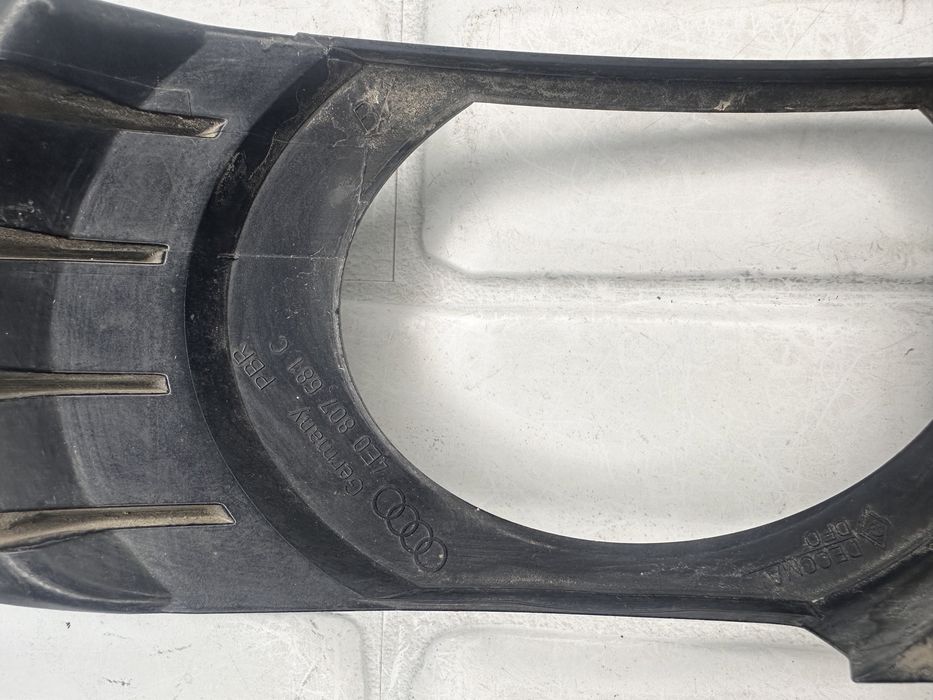 Лява решетка халоген AUDI A8 D3 4E0807681C