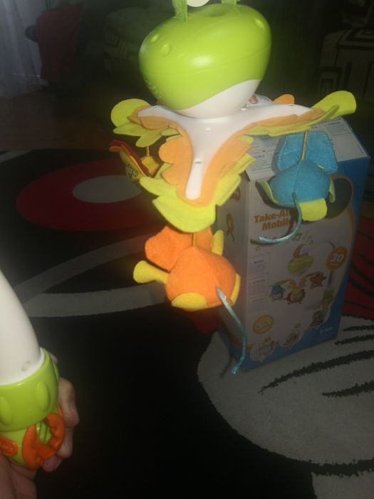 Carusel muzical, copii - impecabil