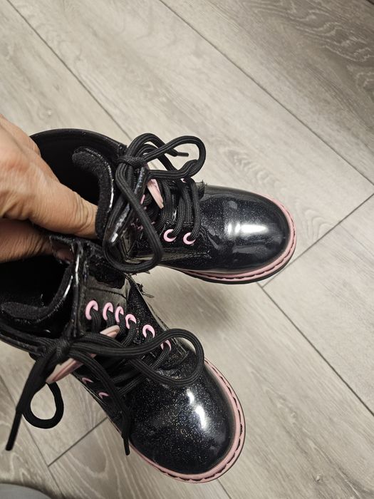 Încălțăminte marimea 26