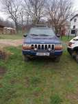 Vând Grand Cherokee
