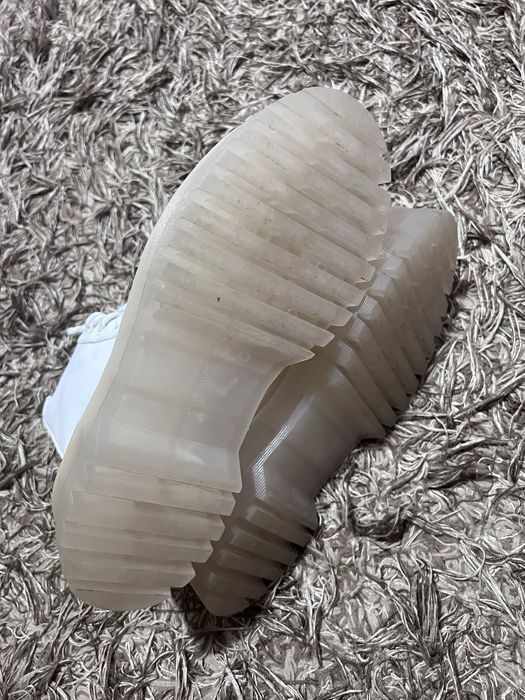 Vand bocanci pentru femei