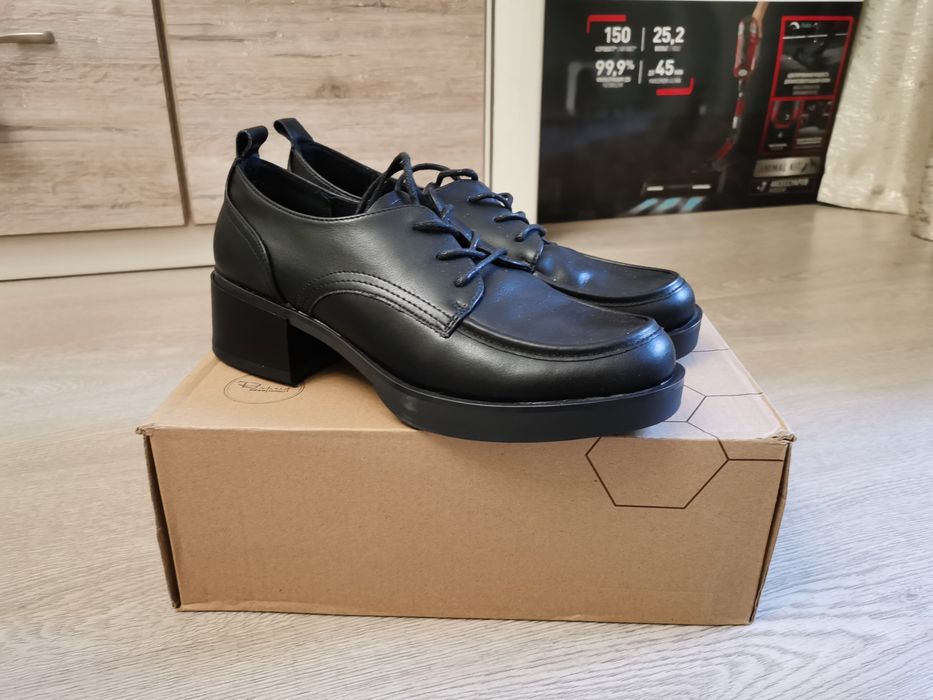 Женская обувь полуботинки