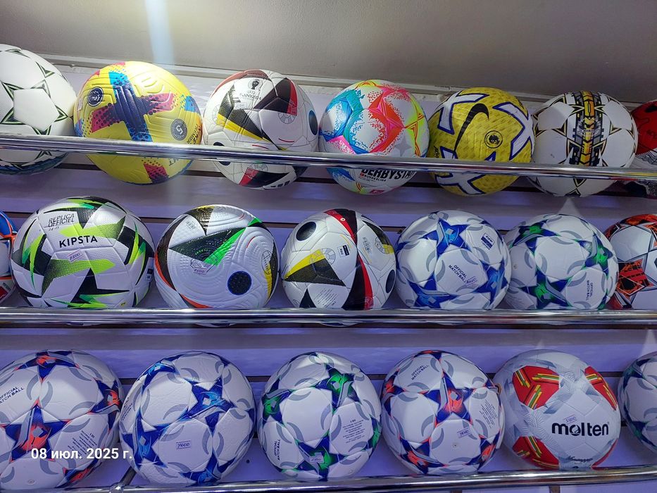 Футбольный мяч 4ка и 5ка